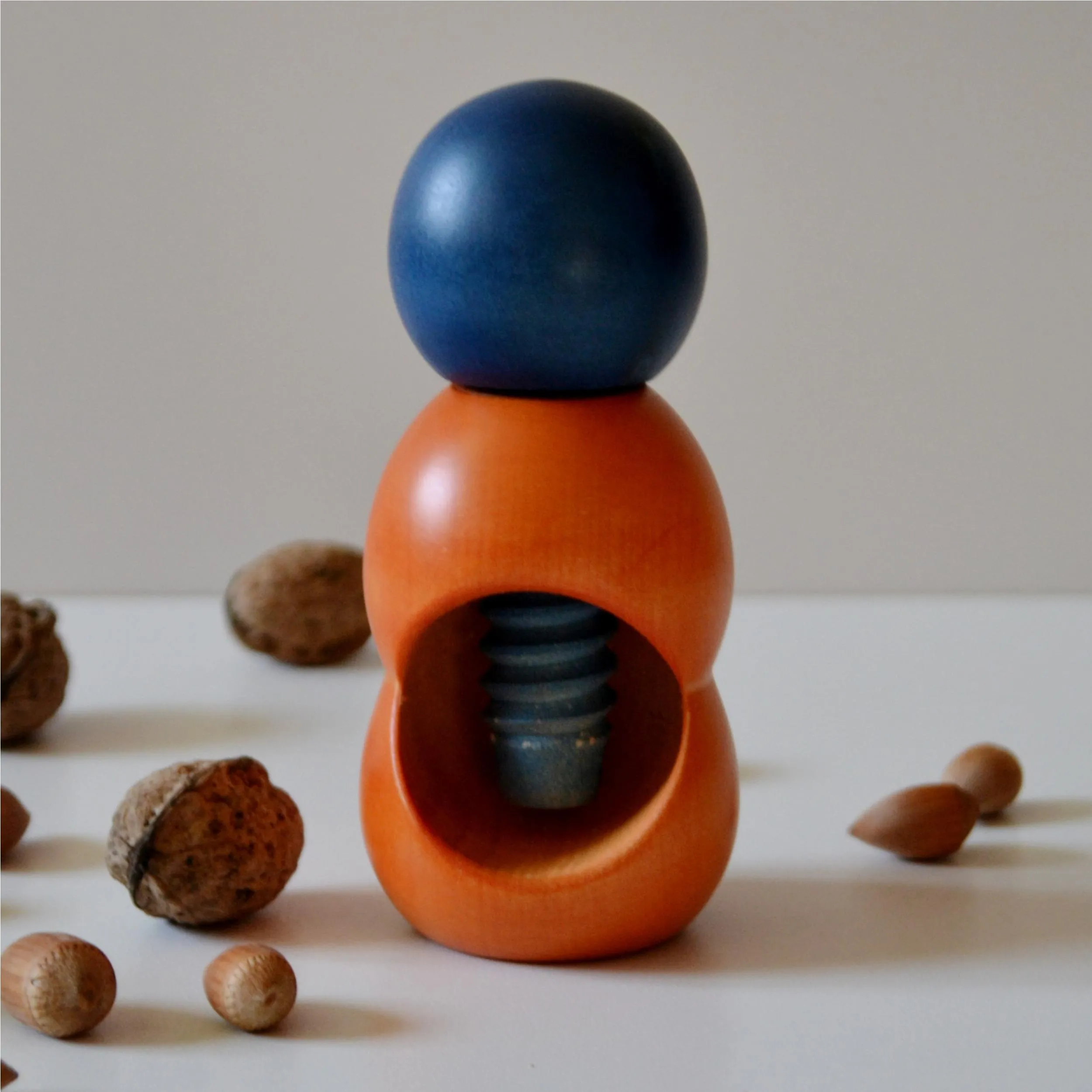 Rompinoce SFERA in legno di tiglio tornito a mano 5,5xh12 cm bicolor arancio azzurro